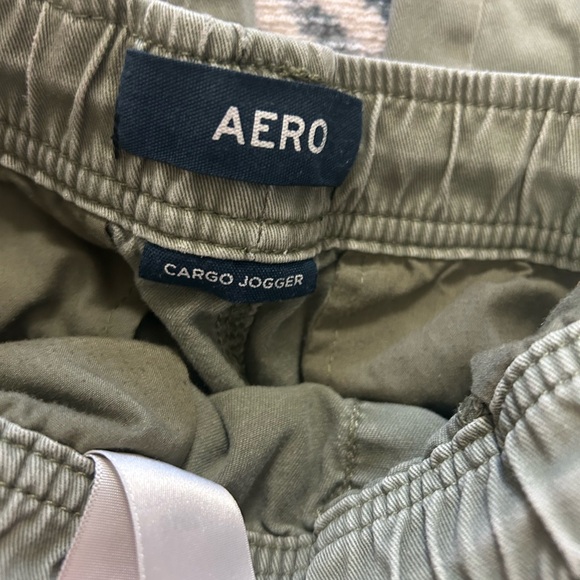 Aero Cargo Jogger Pants Women Size Small Green Minimalist Travel Elastic Wasit - Picture 3 of 9